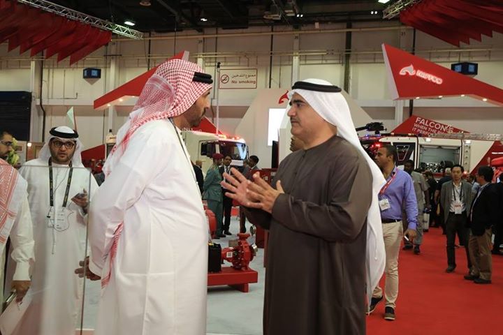 Mayor Jenderal Rashed al-Matrushi, Jenderal Direktur Pertahanan Sipil Dubai mengunjungi NAFFCO di Intersec 2016